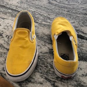 yellow low top vans